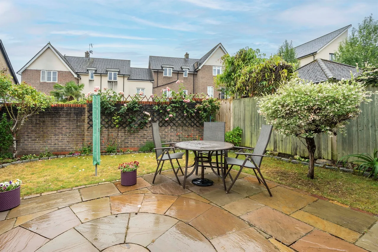 Sheldon Way, Berkhamsted, photo 10