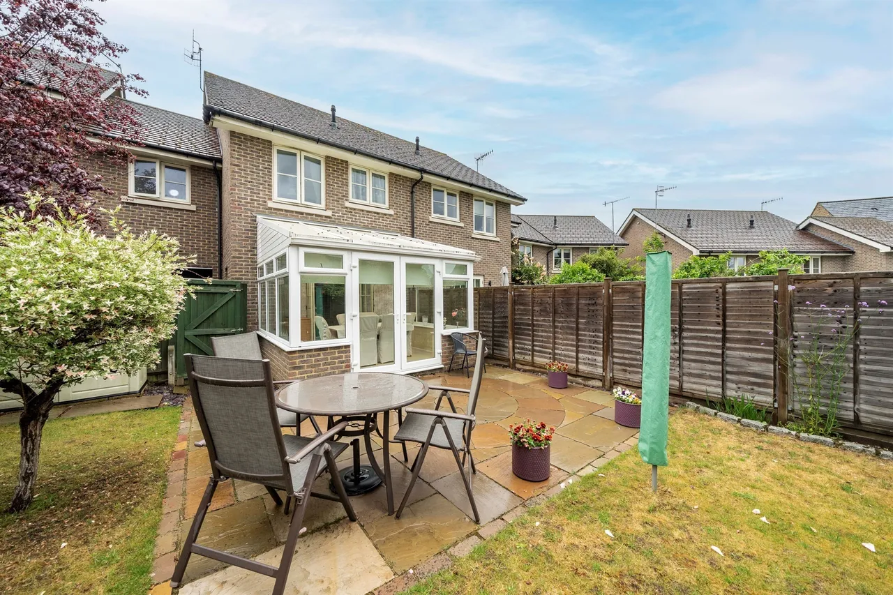 Sheldon Way, Berkhamsted, photo 11