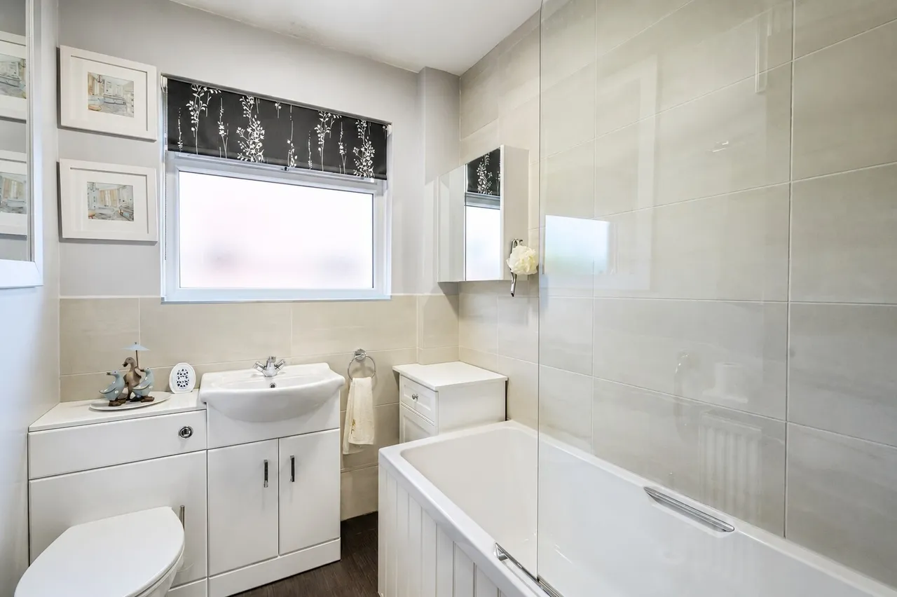 Robins Drive, Bognor Regis, PO21, photo 7
