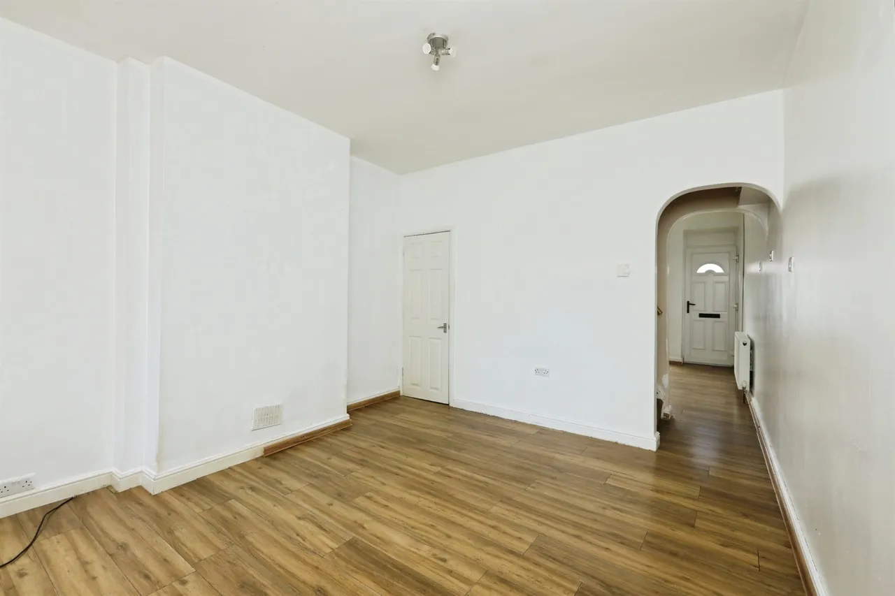 Harrington Street, Worksop, photo 3