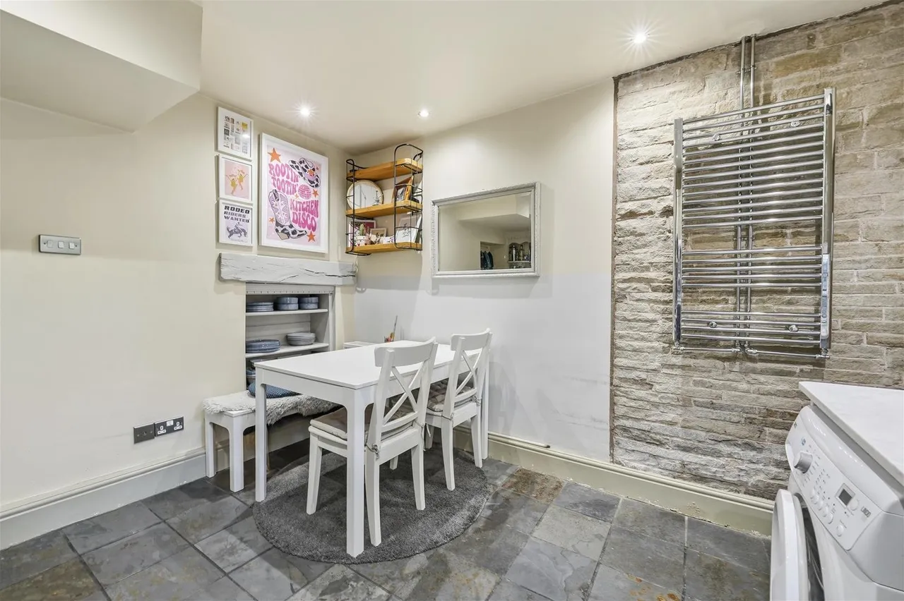 Grimshaw Lane, Bollington, SK10, photo 9