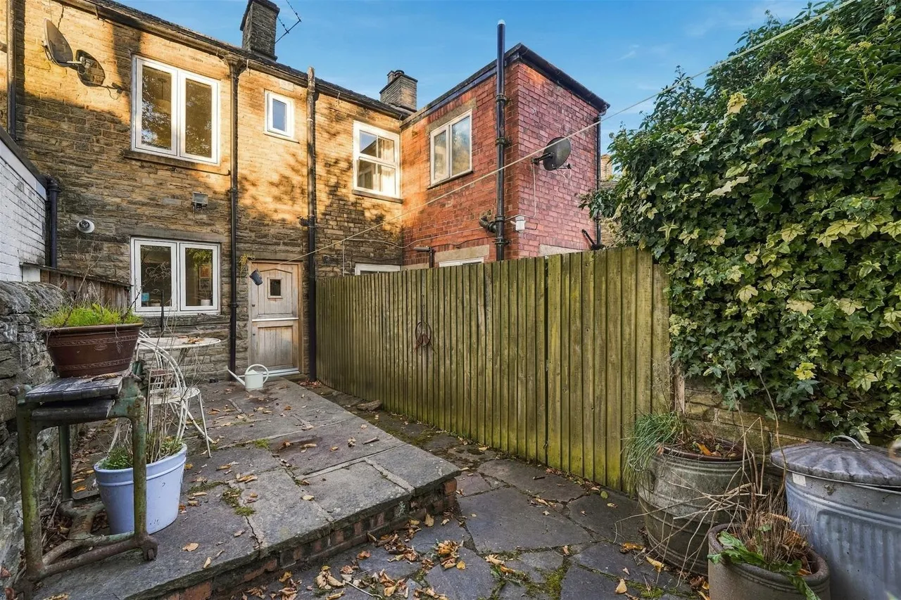 Grimshaw Lane, Bollington, SK10, photo 5