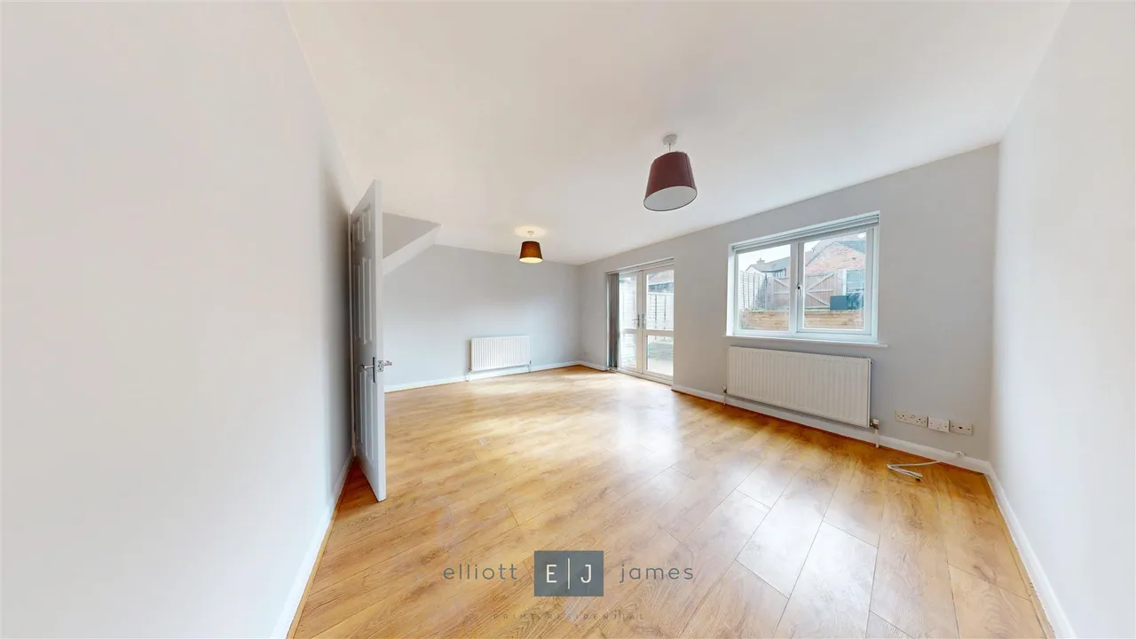 Roding Lane North, Woodford Green, photo 6