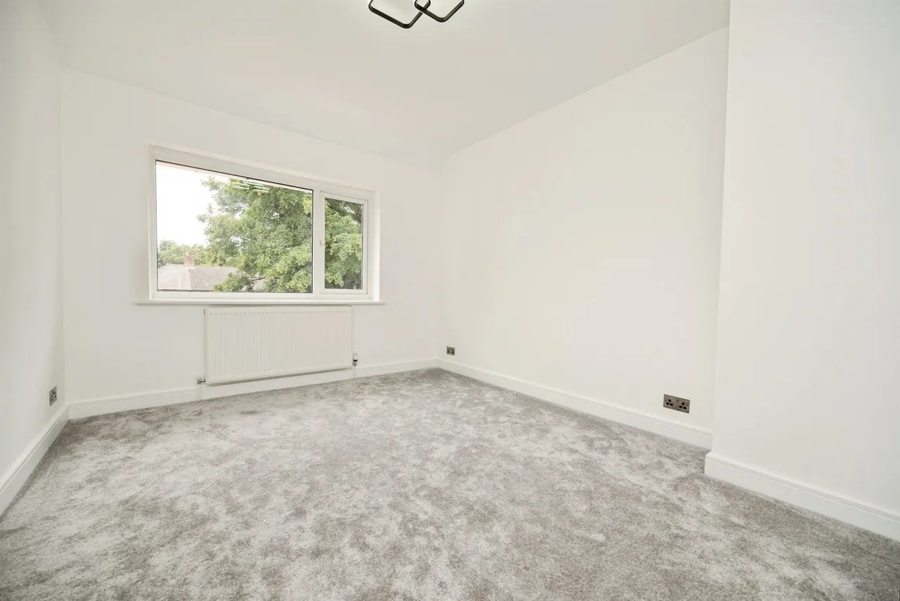 Kings Road, Kingstanding, BIRMINGHAM, photo 9