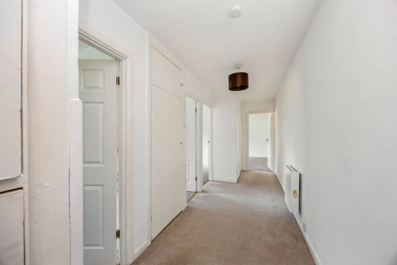 Muster Court, Haywards Heath, RH16, photo 5