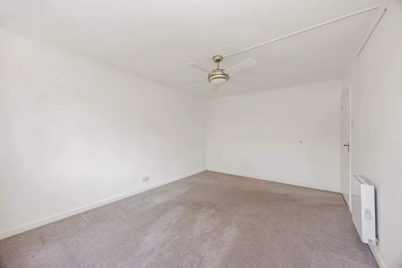 Muster Court, Haywards Heath, RH16, photo 7