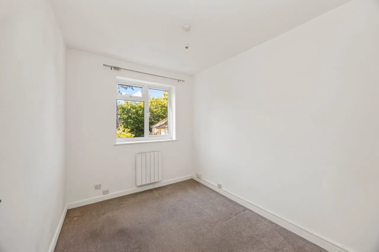 Muster Court, Haywards Heath, RH16, photo 8