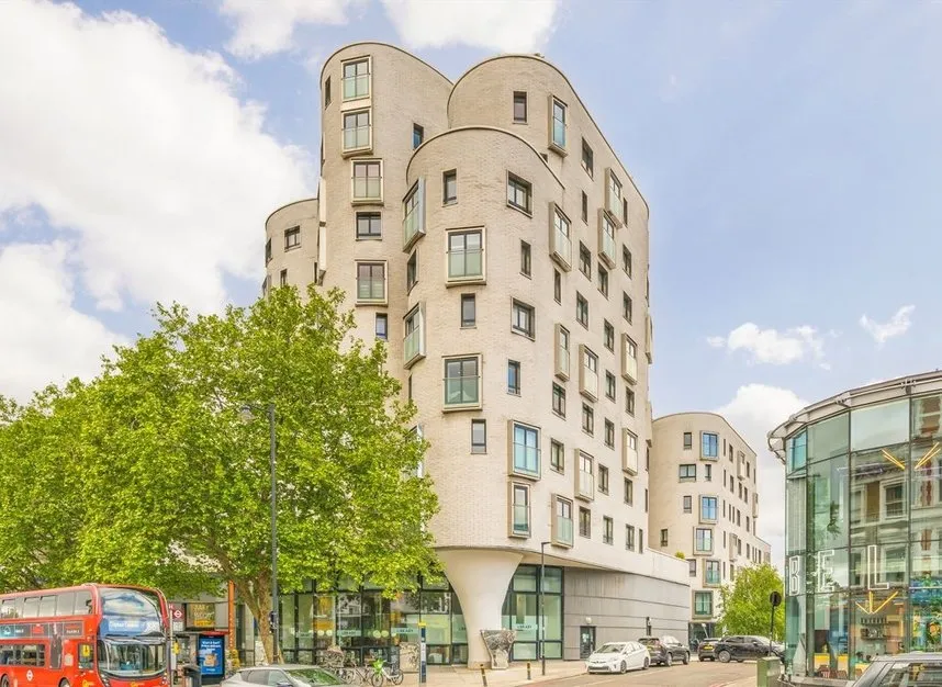 2 bed flat for sale — St. Luke's Avenue, Clapham, SW4