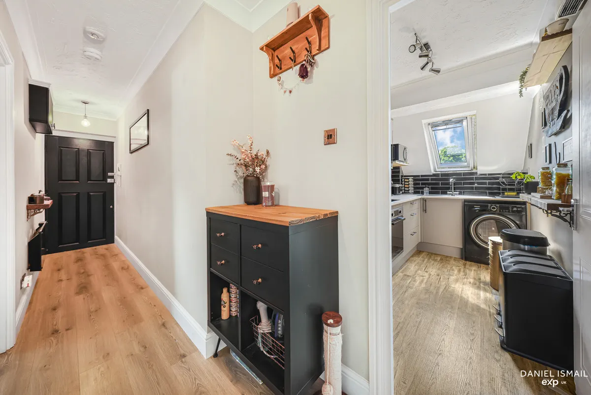 Northampton Grove, Langdon Hills, SS16, photo 8