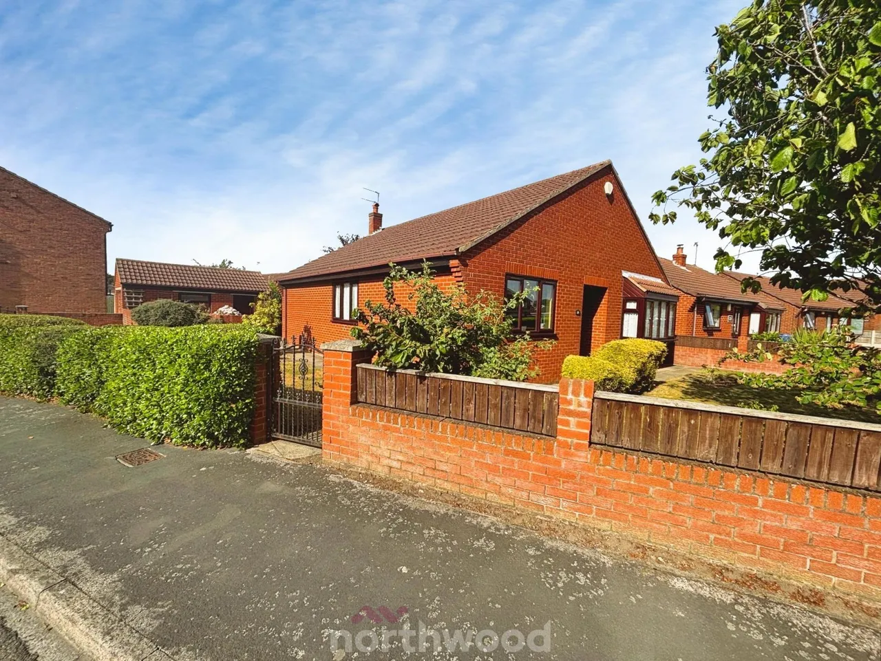 Harpenden Drive, Dunscroft, DN7, photo 3