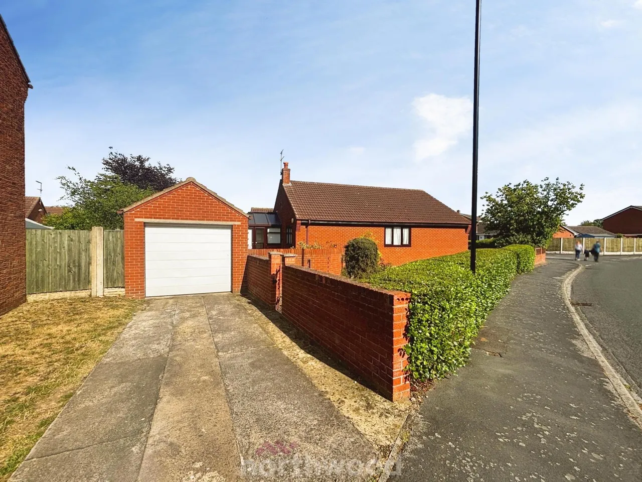 3 bed house for sale, Harpenden Drive, Dunscroft, DN7
