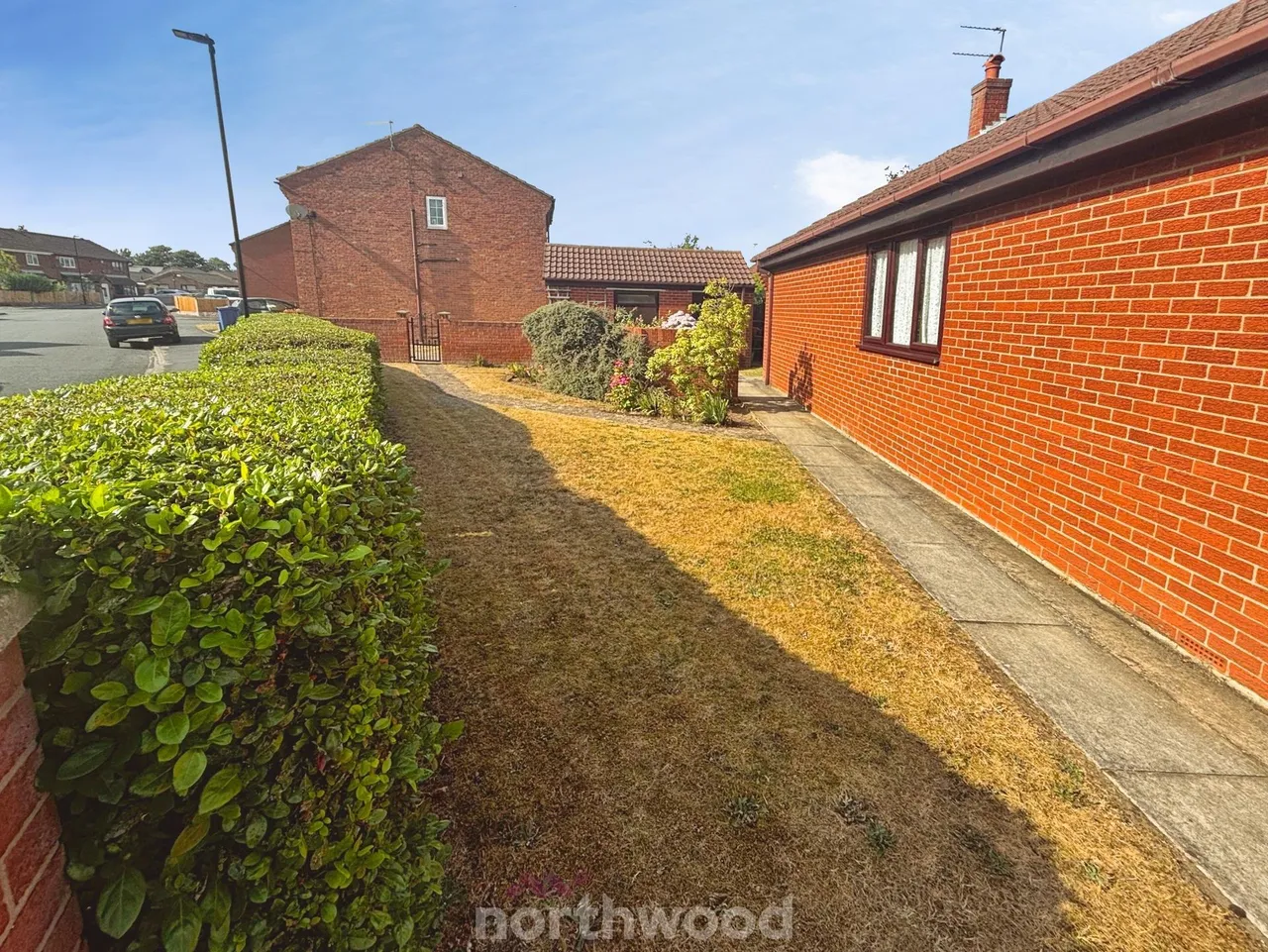 Harpenden Drive, Dunscroft, DN7, photo 17