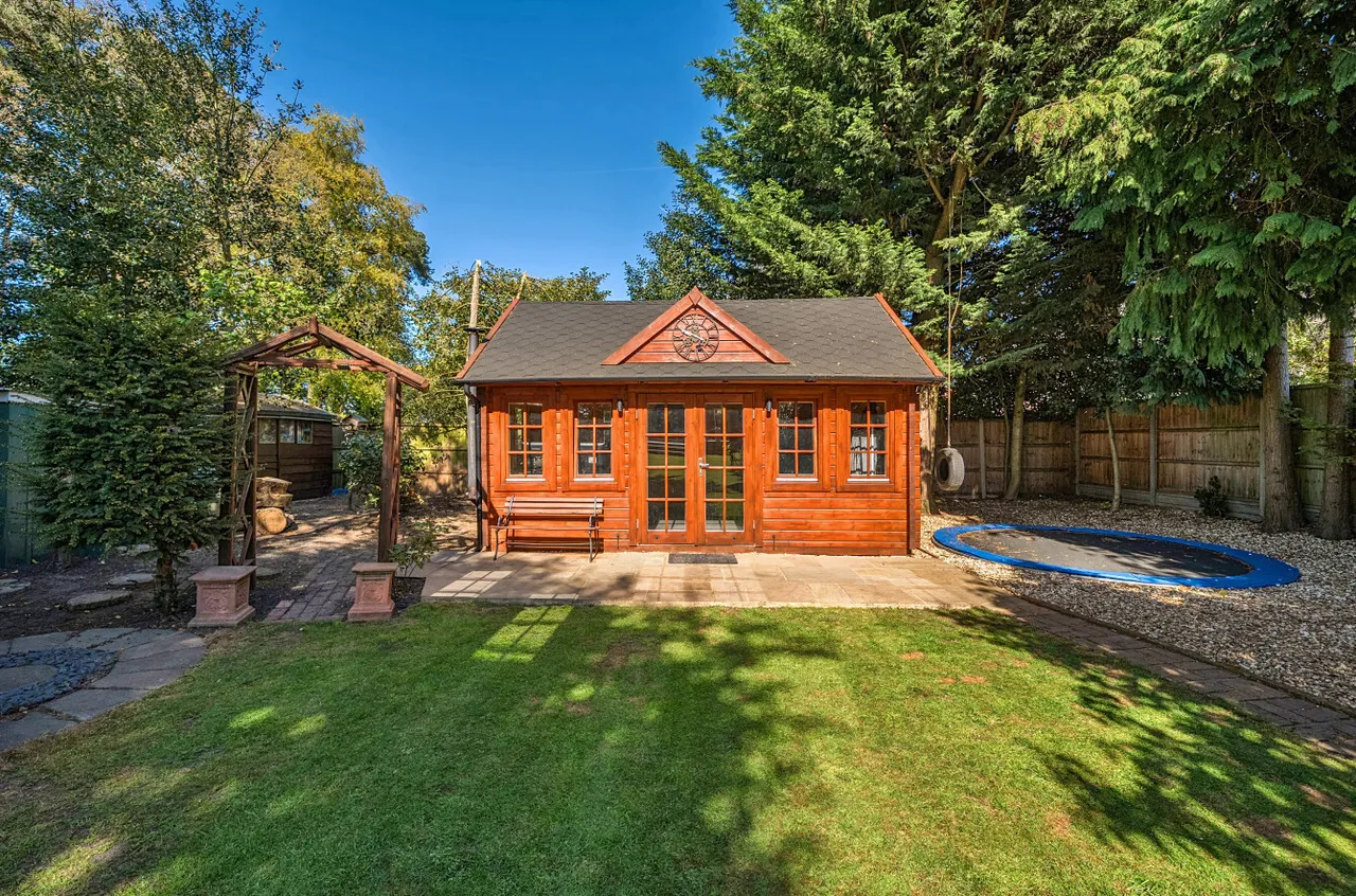 Reading Road South, Fleet, GU52, photo 18
