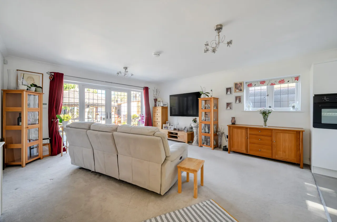 Reading Road South, Fleet, GU52, photo 14