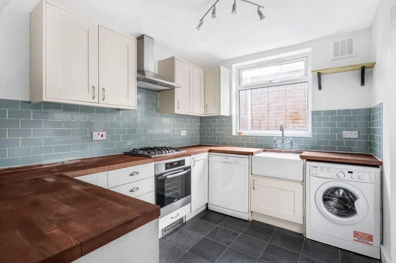 2 bed flat for sale — Coldharbour Lane, London, SE5
