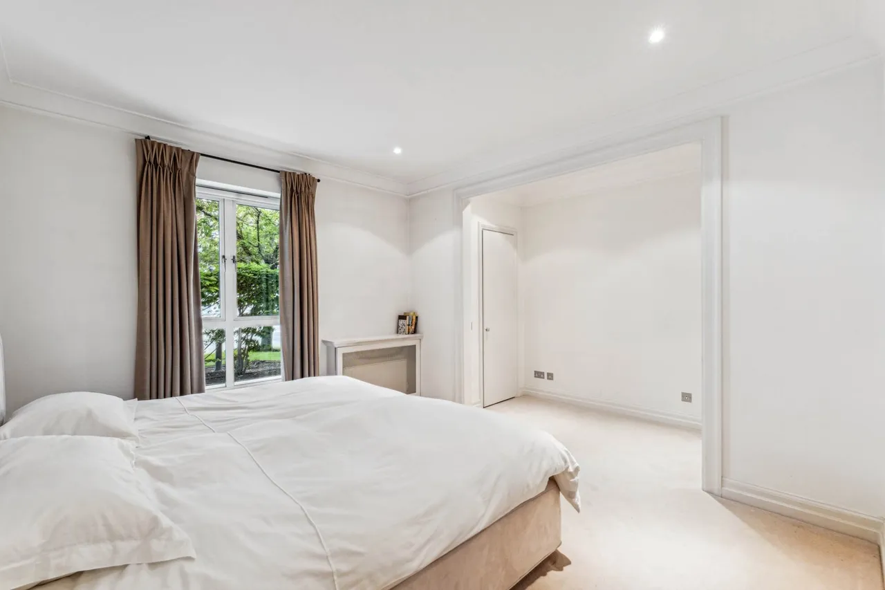 Magnolia Lodge, Kensington Green, W8 5UT, photo 9