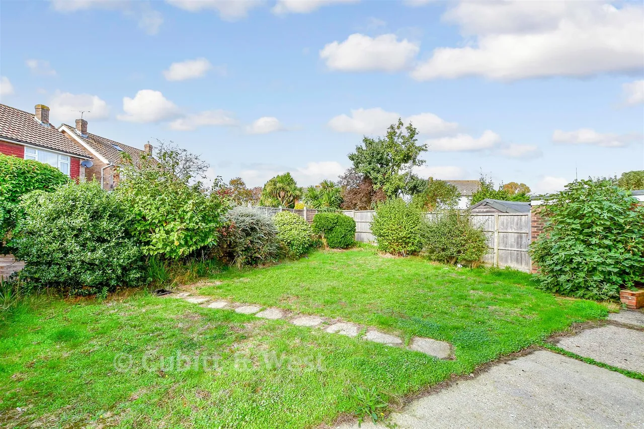 Oxford Drive, Aldwick, PO21, photo 2