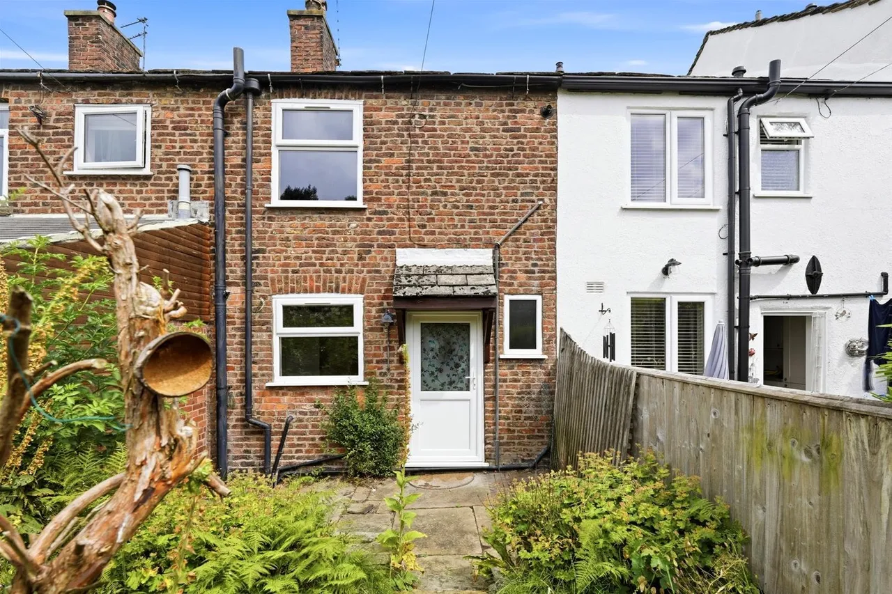 Moss Lane, Bollington, photo 11