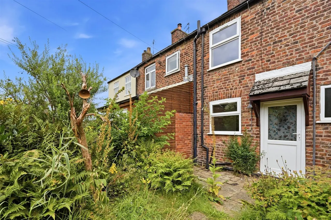 Moss Lane, Bollington, photo 10