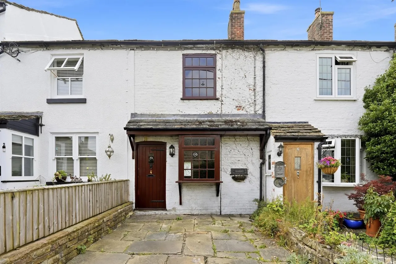 Moss Lane, Bollington, photo 12