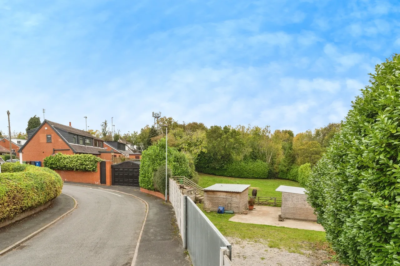 Lancaster Avenue, Manchester, M46, photo 31