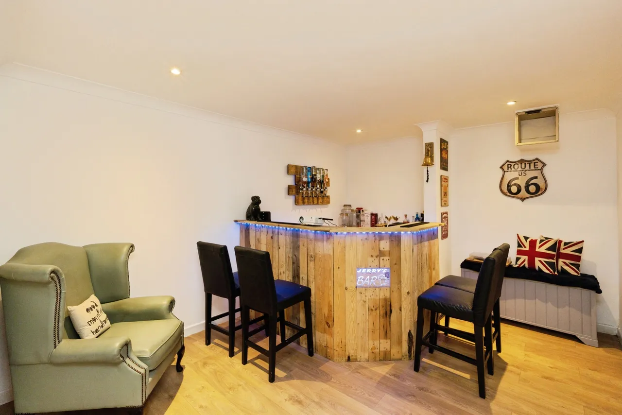 Lancaster Avenue, Manchester, M46, photo 9