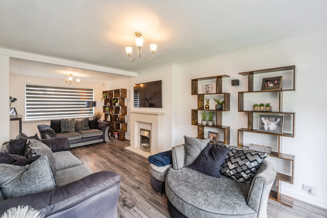 Lancaster Avenue, Manchester, M46, photo 3