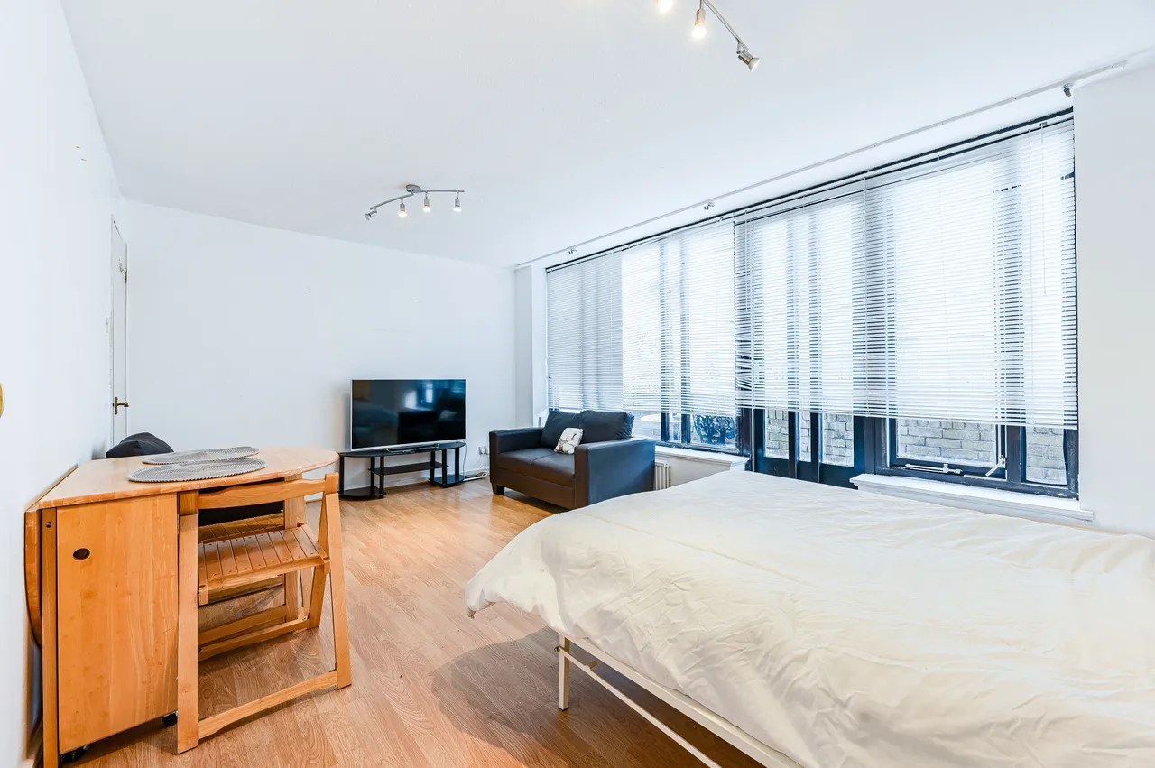 23 Broadwood Terrace, London, photo 9