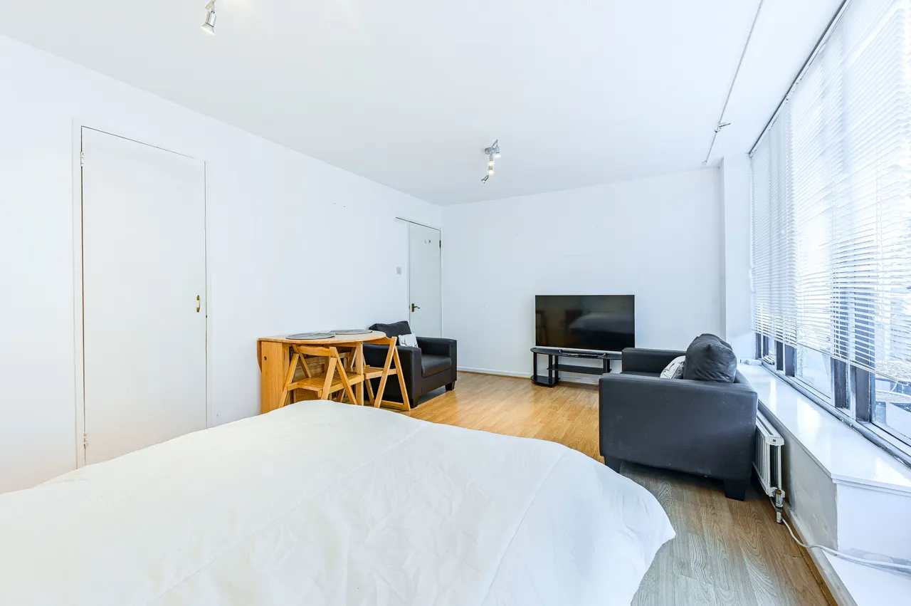 23 Broadwood Terrace, London, photo 8