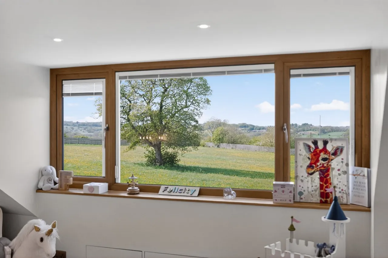 Gildersome Lane, Gildersome, LS27, photo 17
