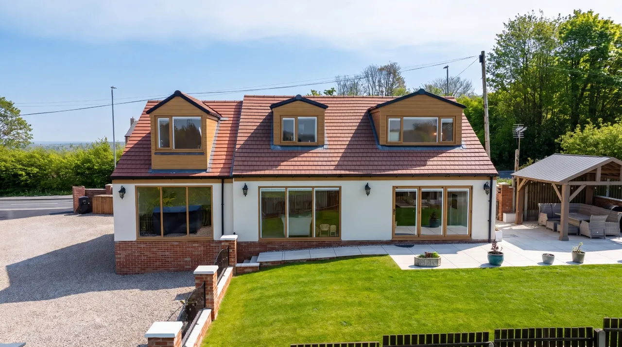 Gildersome Lane, Gildersome, LS27, photo 27