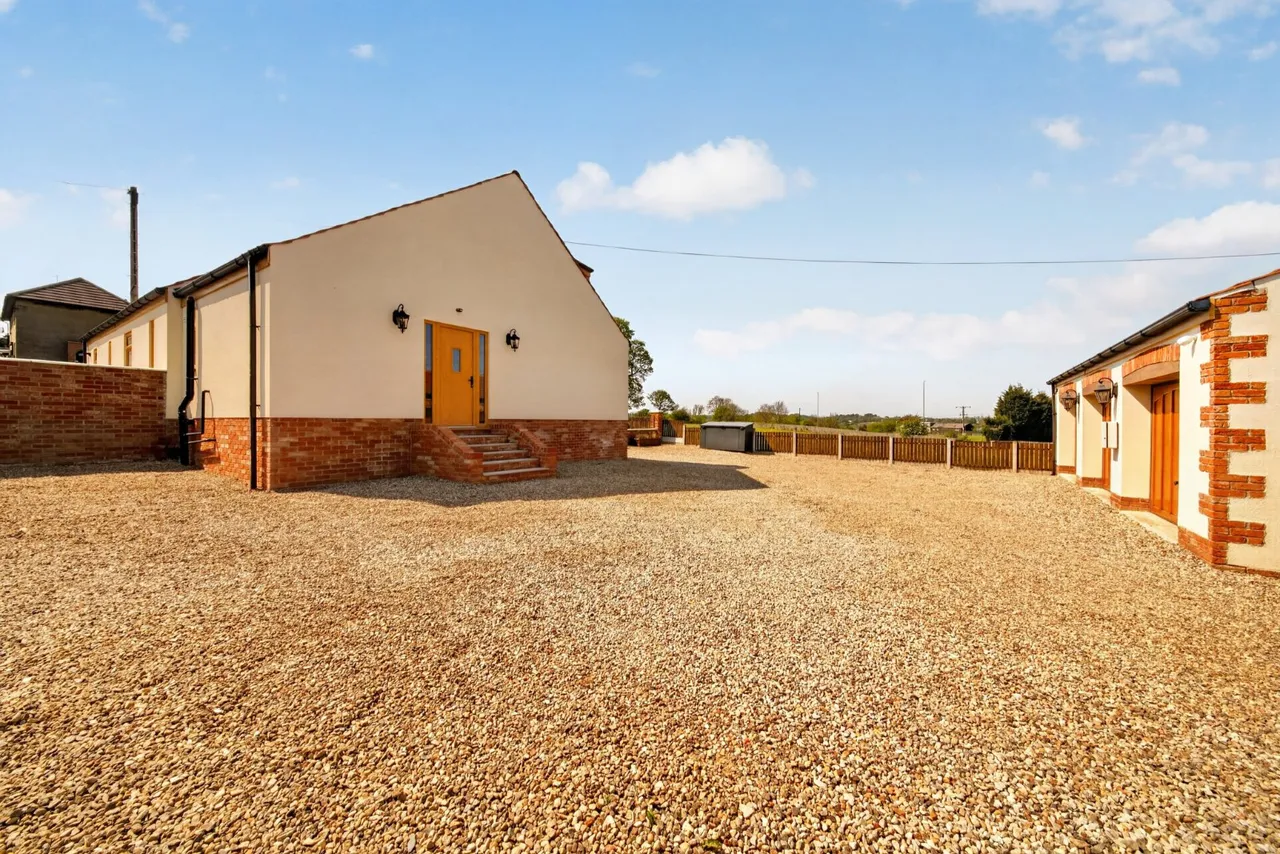 Gildersome Lane, Gildersome, LS27, photo 29