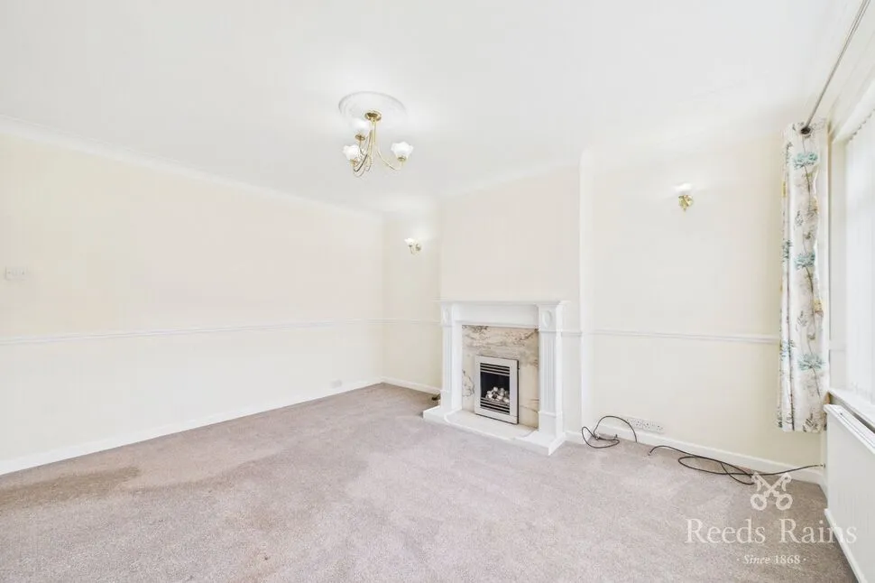 Manor Farm Drive, Churwell, West Yorkshire, LS27, photo 10