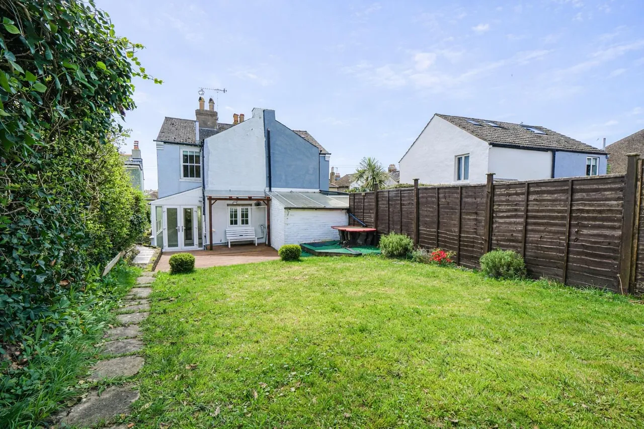 Fairlight Road, Hastings, photo 11