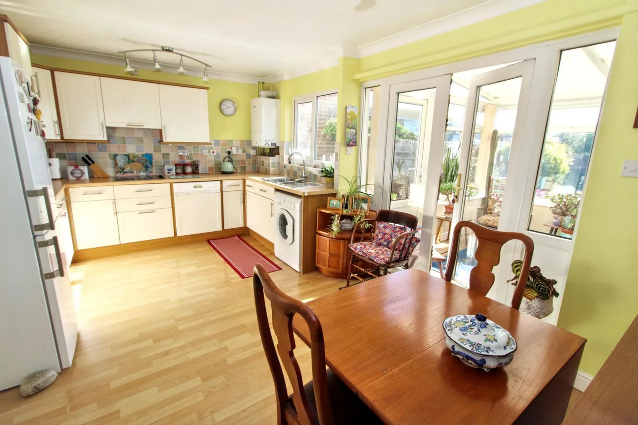 Rose Avenue, Hazlemere, HP15, photo 3