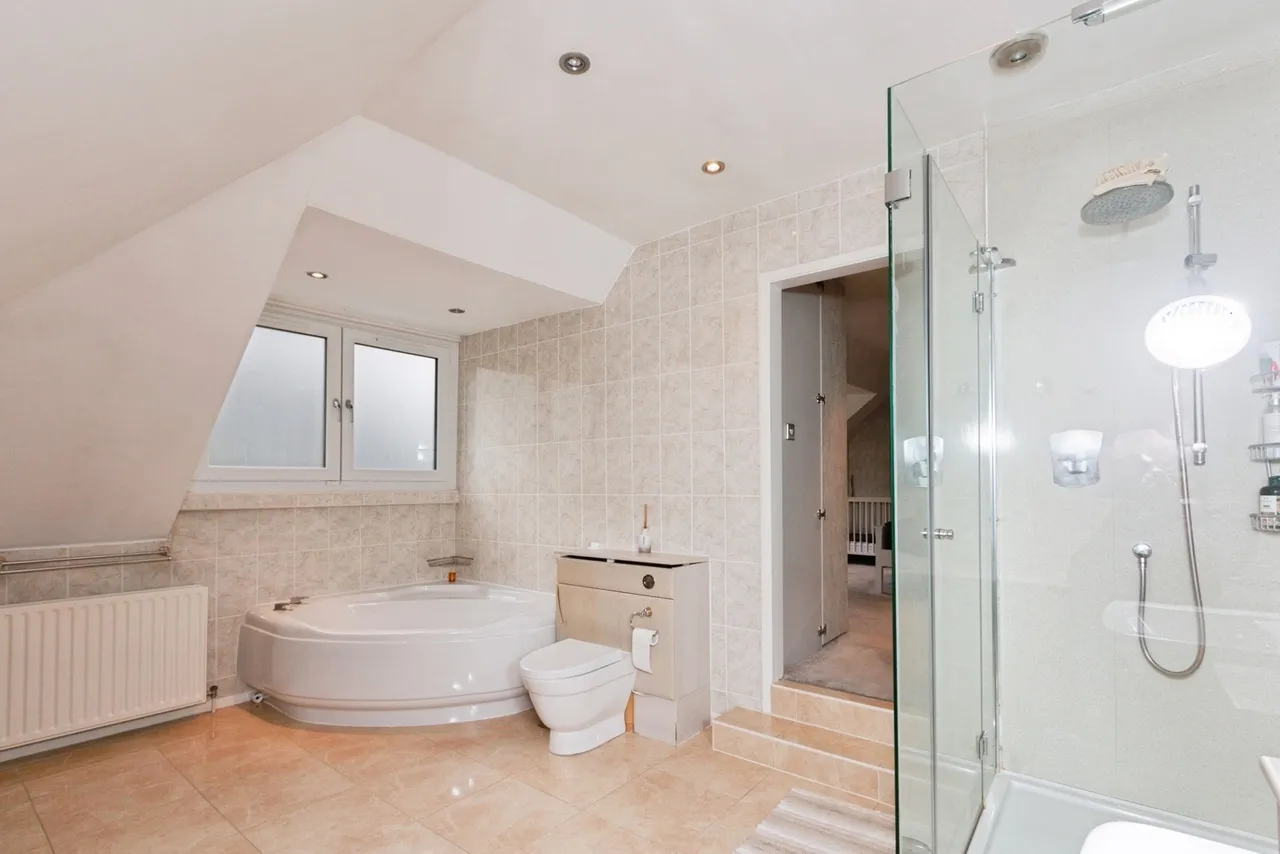 Old Bisley Road, Frimley, GU16, photo 10