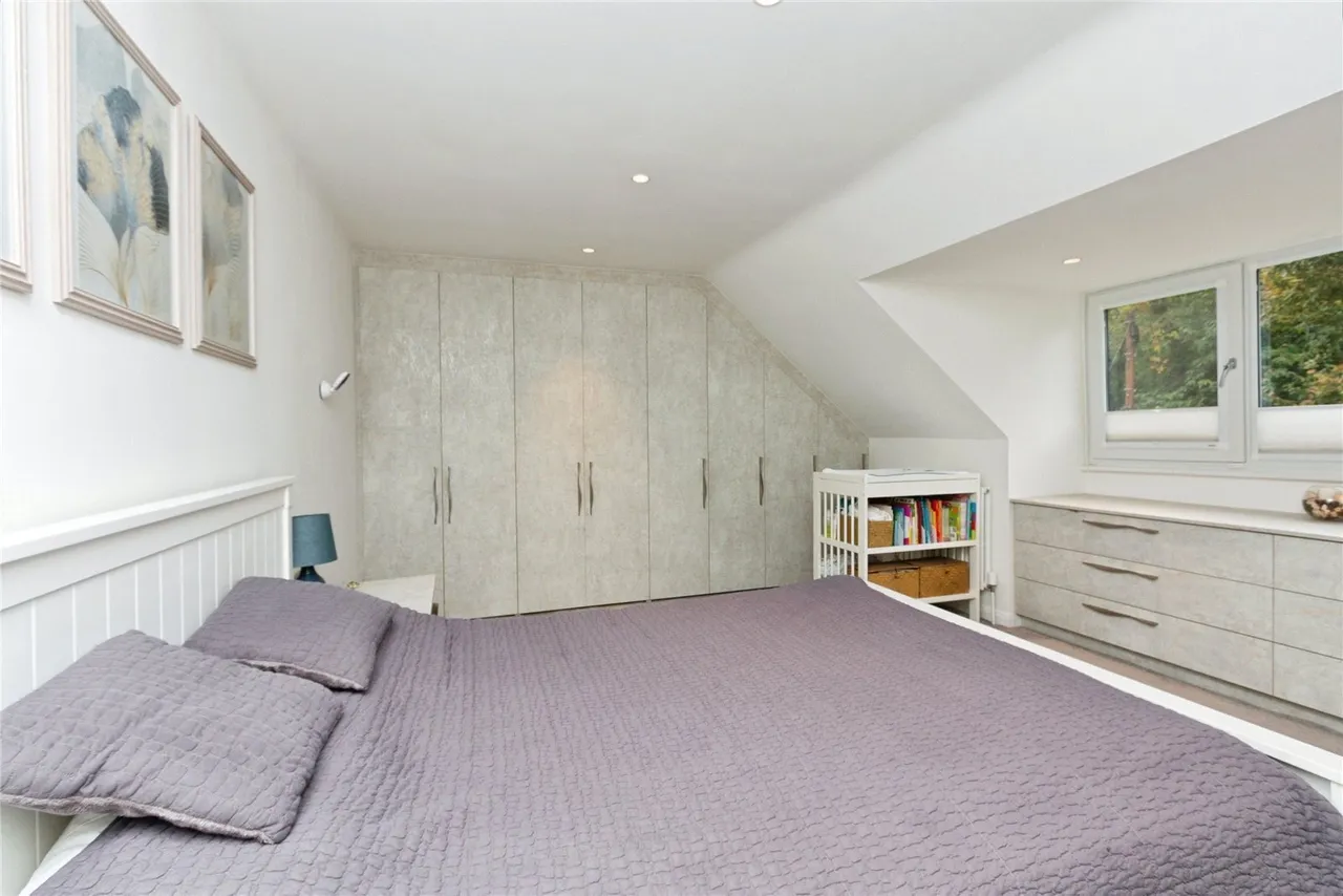 Old Bisley Road, Frimley, GU16, photo 21