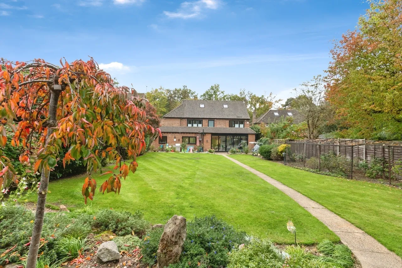 Old Bisley Road, Frimley, GU16, photo 4