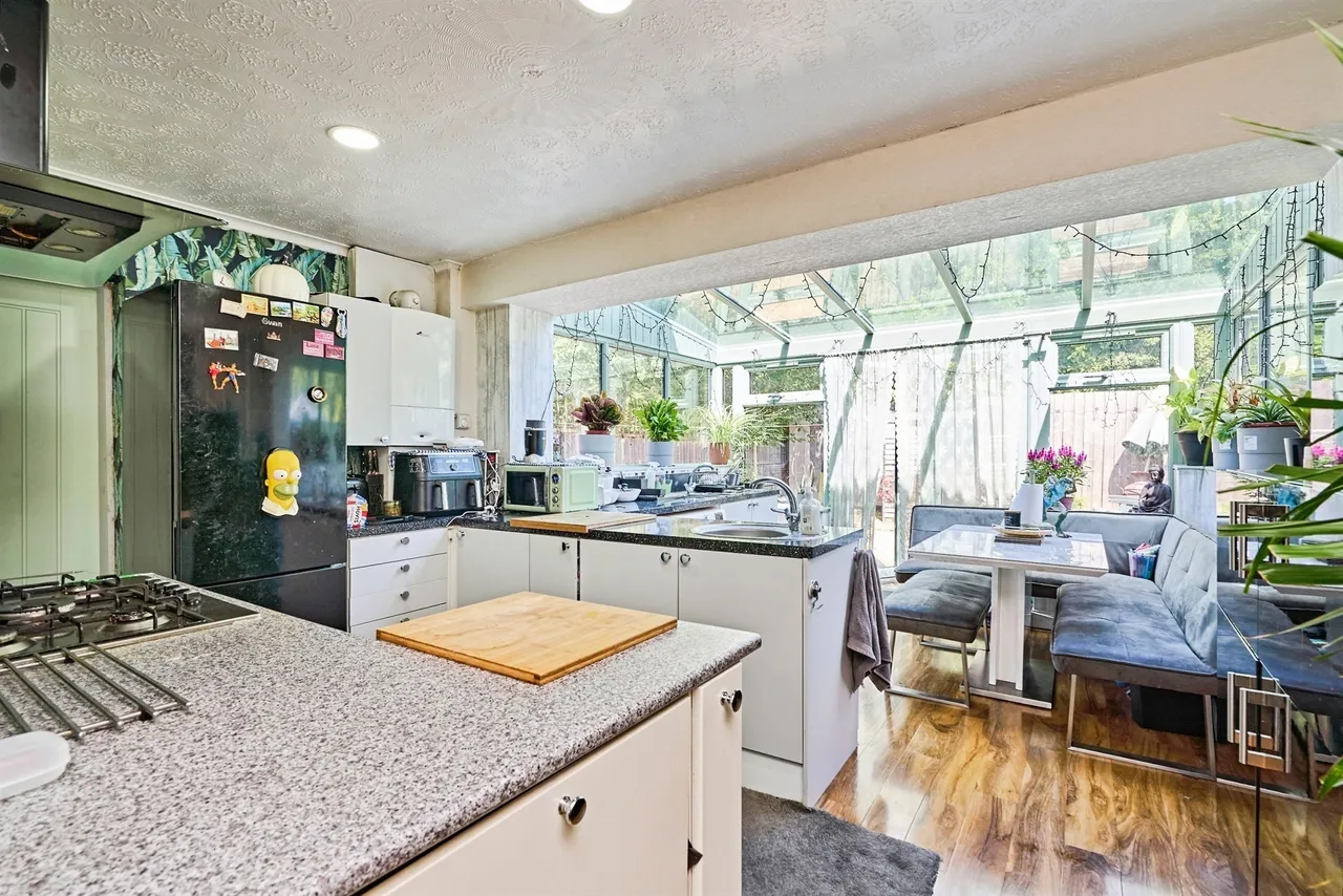 Hawkswell Drive, Willenhall, WV13, photo 4