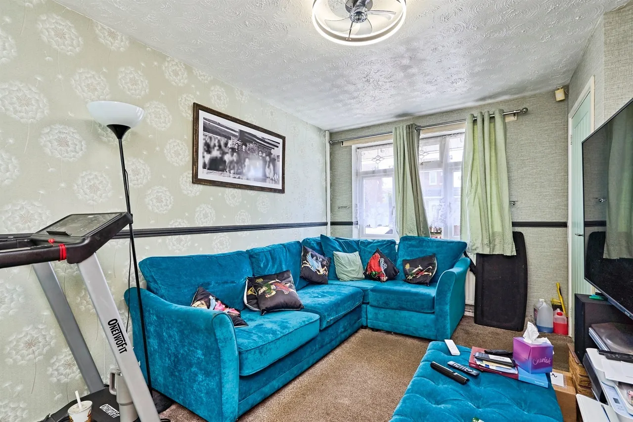 Hawkswell Drive, Willenhall, WV13, photo 2