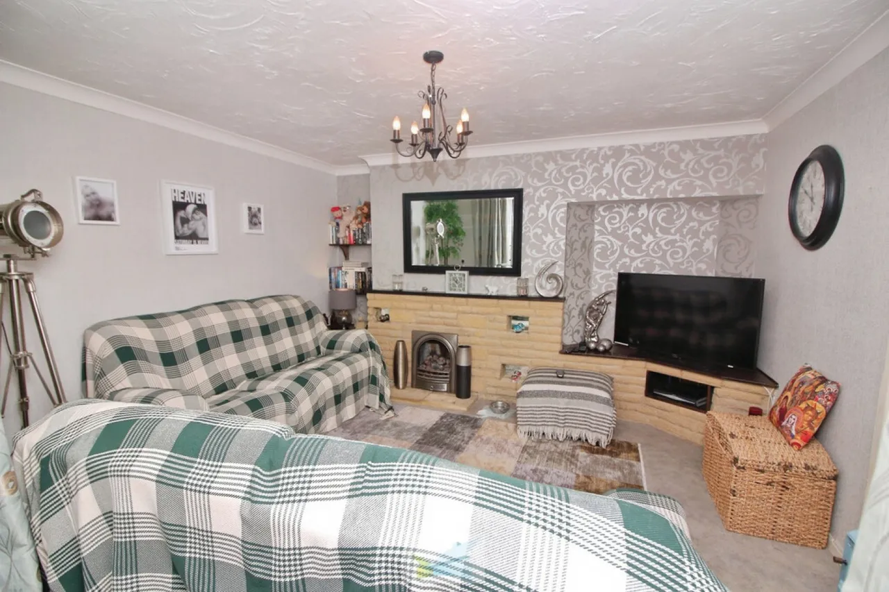 Fawcett Road, New Milton, BH25, photo 3