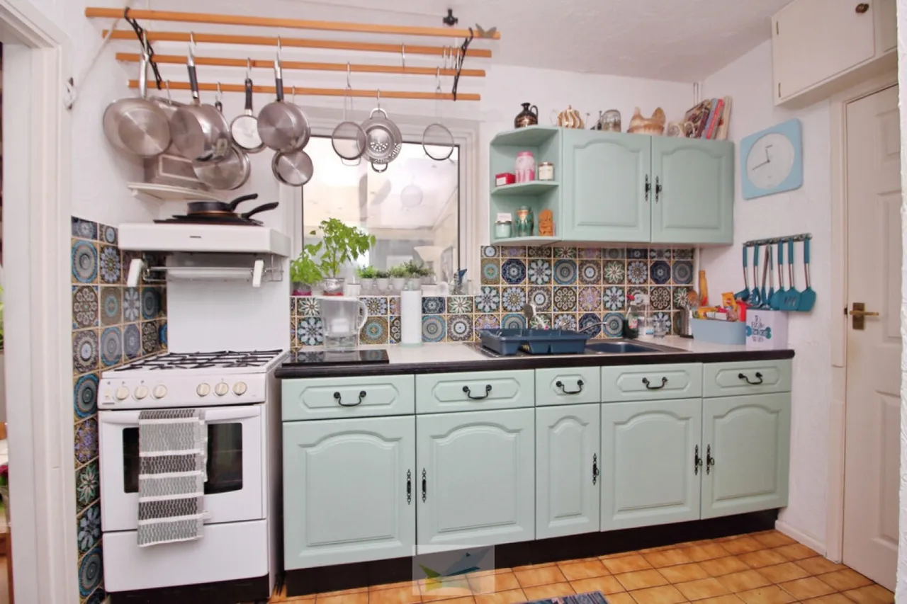 Fawcett Road, New Milton, BH25, photo 4