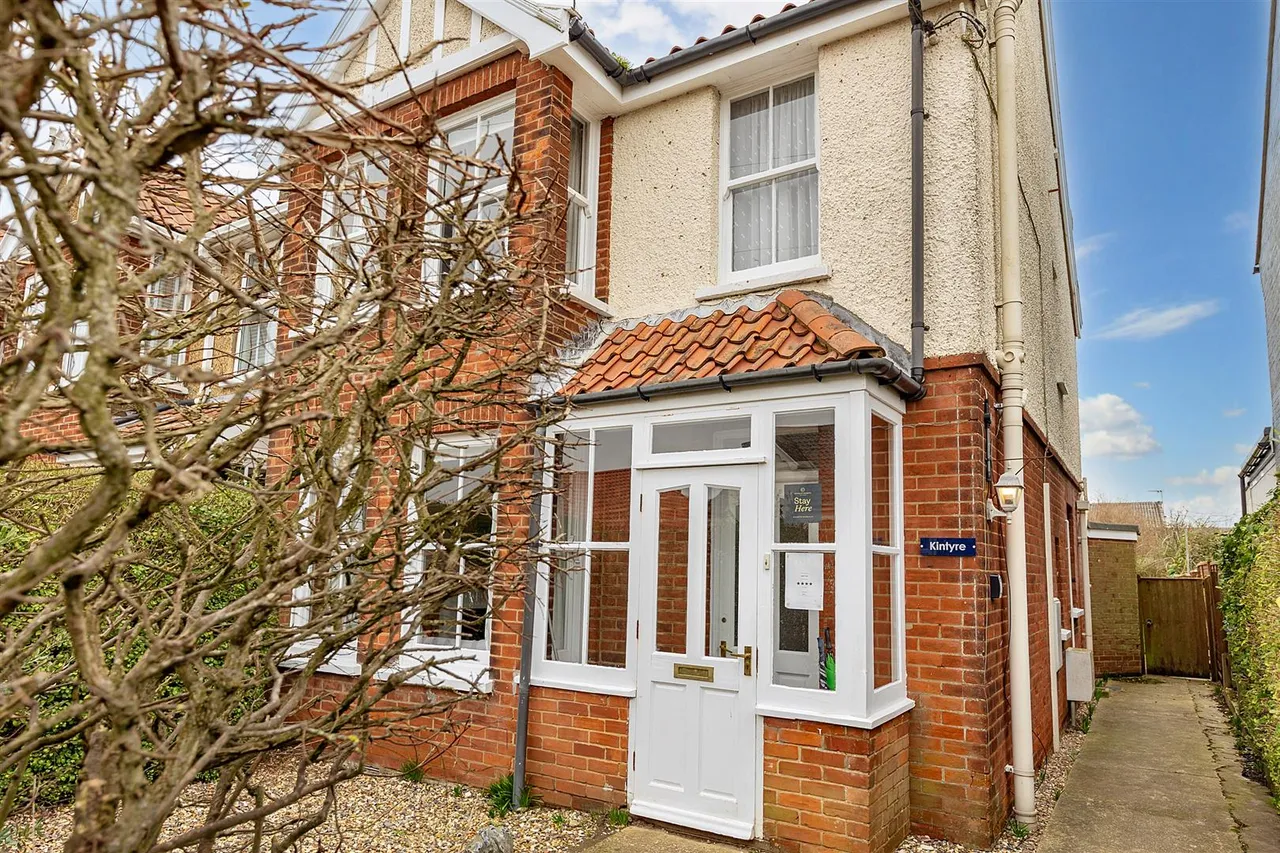 2 bed house for sale, Station Road, Southwold, IP18