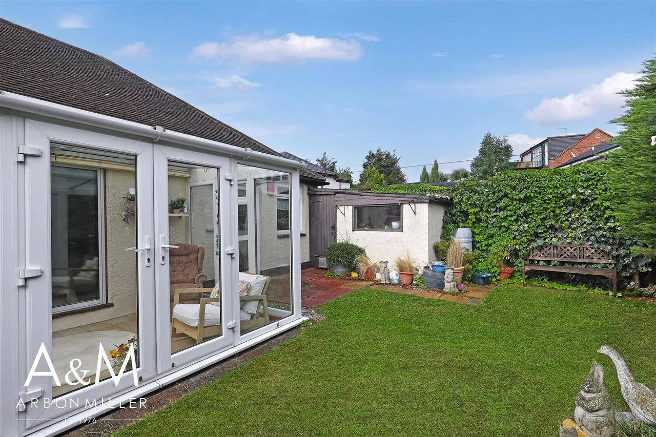 Meriden Close, Barkingside, Essex, Ilford, IG62HX, photo 19