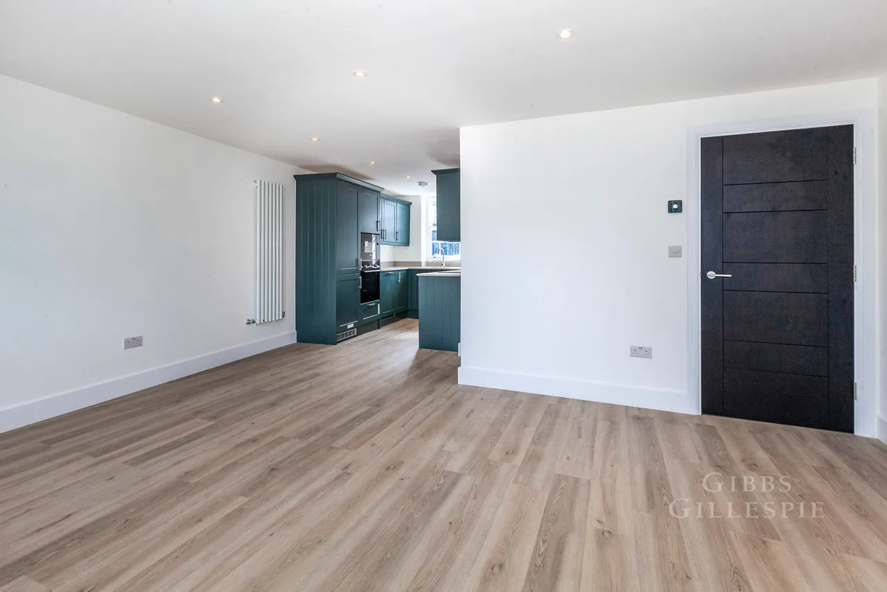 High Street, Uxbridge Fees Apply, UB8, photo 6