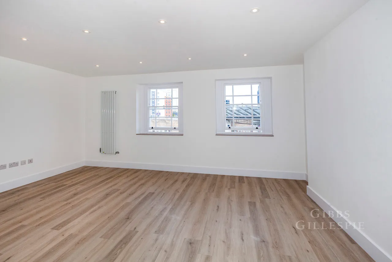 High Street, Uxbridge Fees Apply, UB8, photo 14