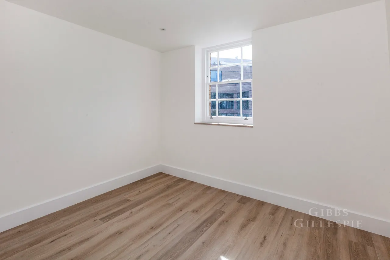 High Street, Uxbridge Fees Apply, UB8, photo 10