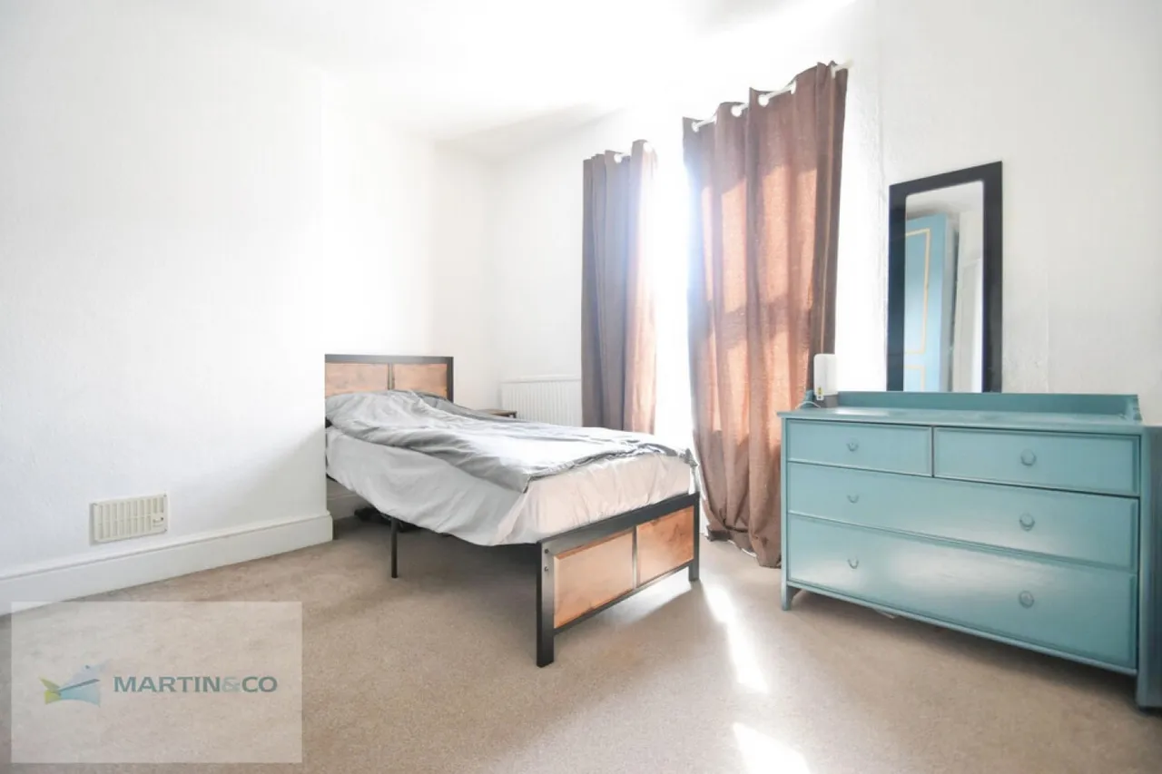 Terrace Road, Walton On Thames, KT12, photo 12