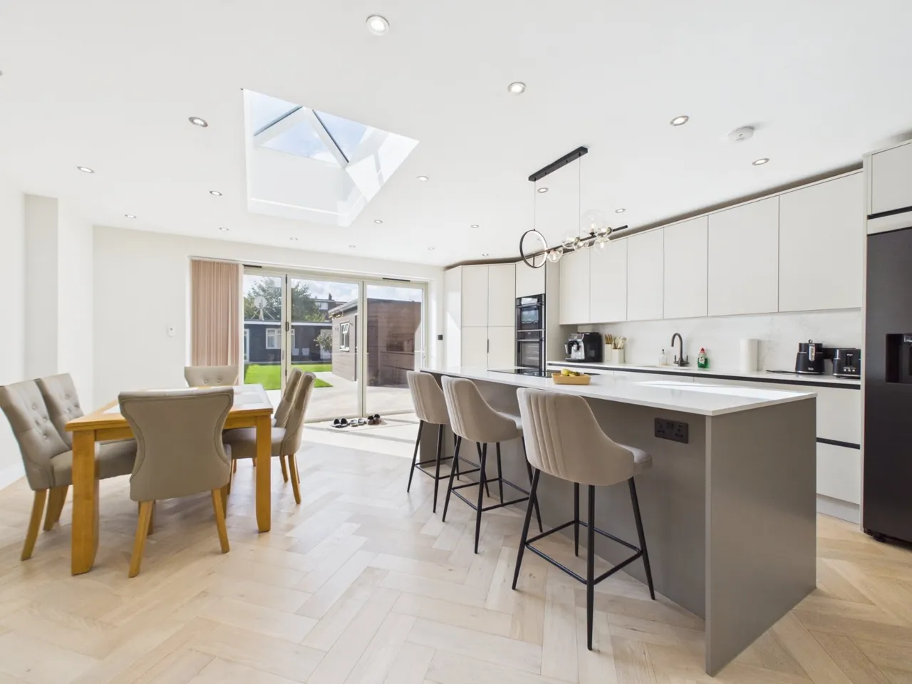 Ashford, Surrey, photo 14