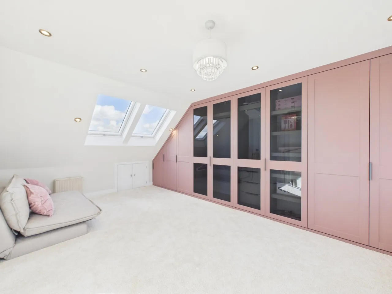 Ashford, Surrey, photo 21